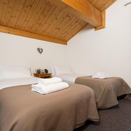 Madame Vacances Les Chalets Des Alpages La Plagne Luaran gambar