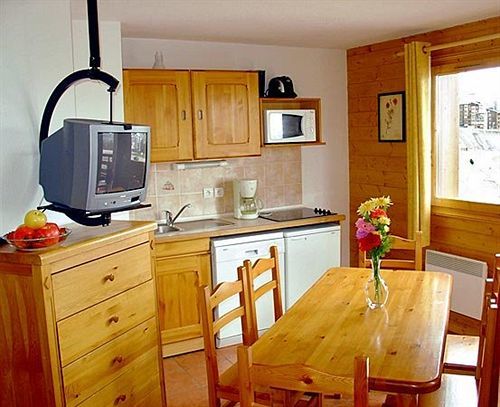 Madame Vacances Les Chalets Des Alpages La Plagne Luaran gambar
